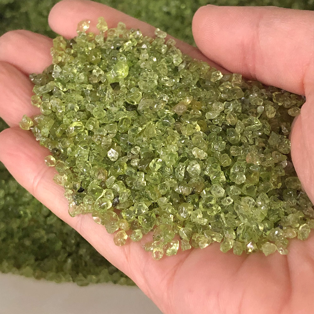 بلورات الحجر الطبيعي الزبرجد ا - مراجعة Fish Tank Gravel وسعره